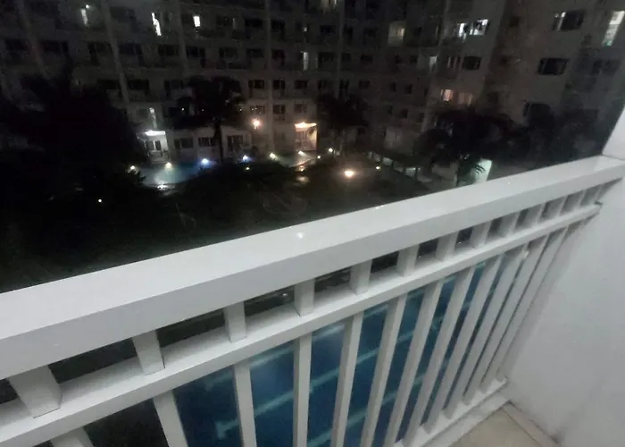 Fully Furnished 1 Bedroom Condo W/ Pool Apartahotel *