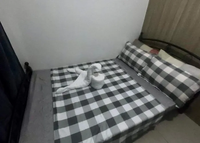 Apartahotel Fully Furnished 1 Bedroom Condo W/ Pool Manila