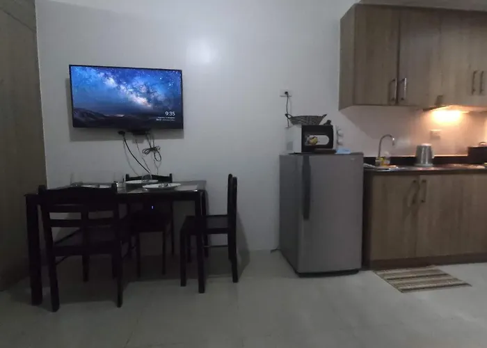 Fully Furnished 1 Bedroom Condo W/ Pool Apartahotel Manila
